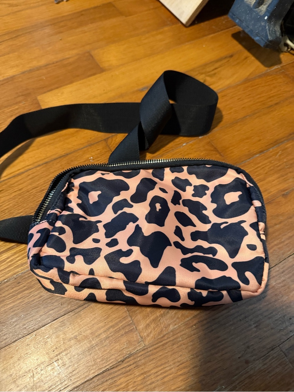 Women’s Pink Leopard Print Crossbody Bag